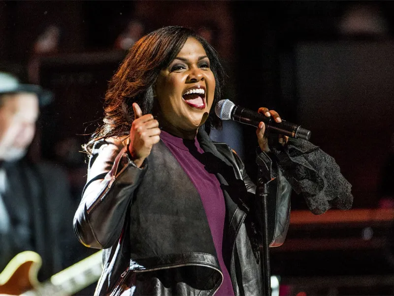 CeCe Winans